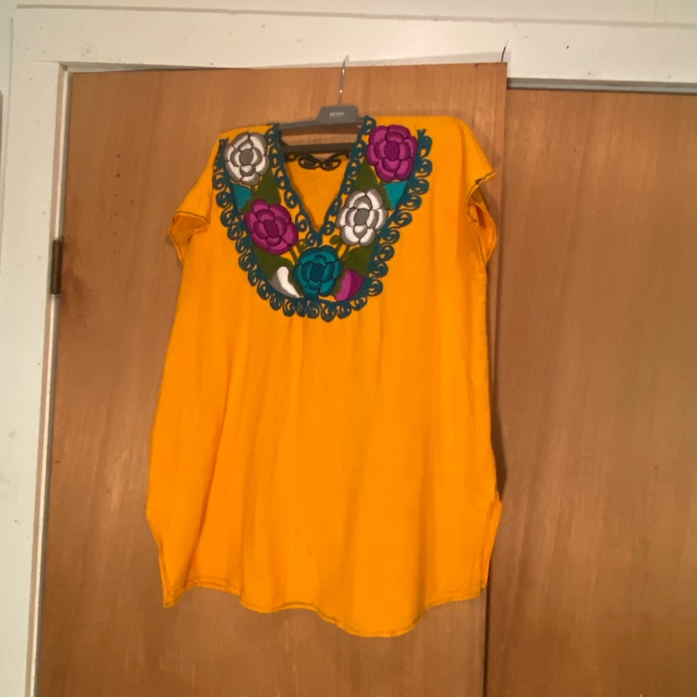 Embroidery Plus size Bold Top